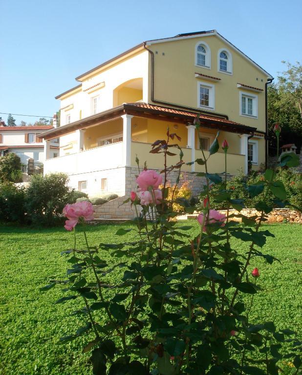 Guesthouse Villa Annadora Brseč Exterior foto